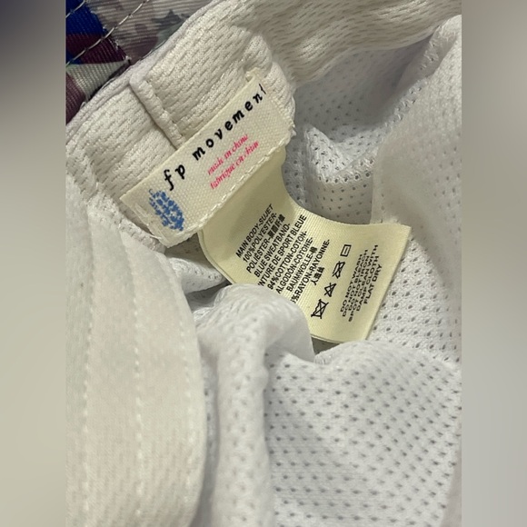 FREE PEOPLE Bucket Hat Digital Blooms - Picture 8 of 9